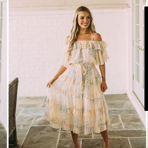 Floral midi dress NWT